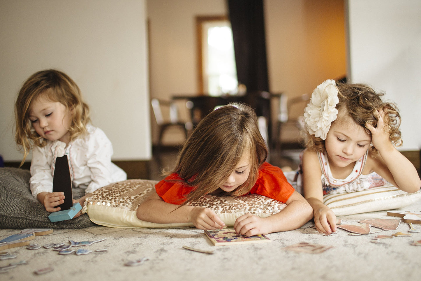 Bendon Disney Minnie Mouse Wooden Magnetic Playset, 25-Piece