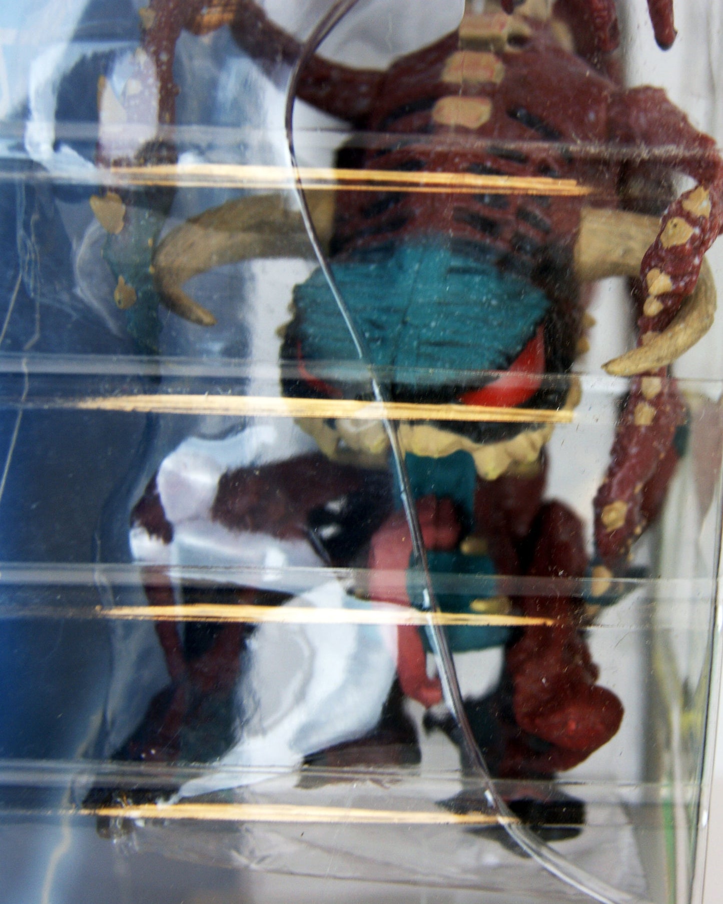 tmp international Spawn Series 3 > Vertebreaker (Red) Action Figure