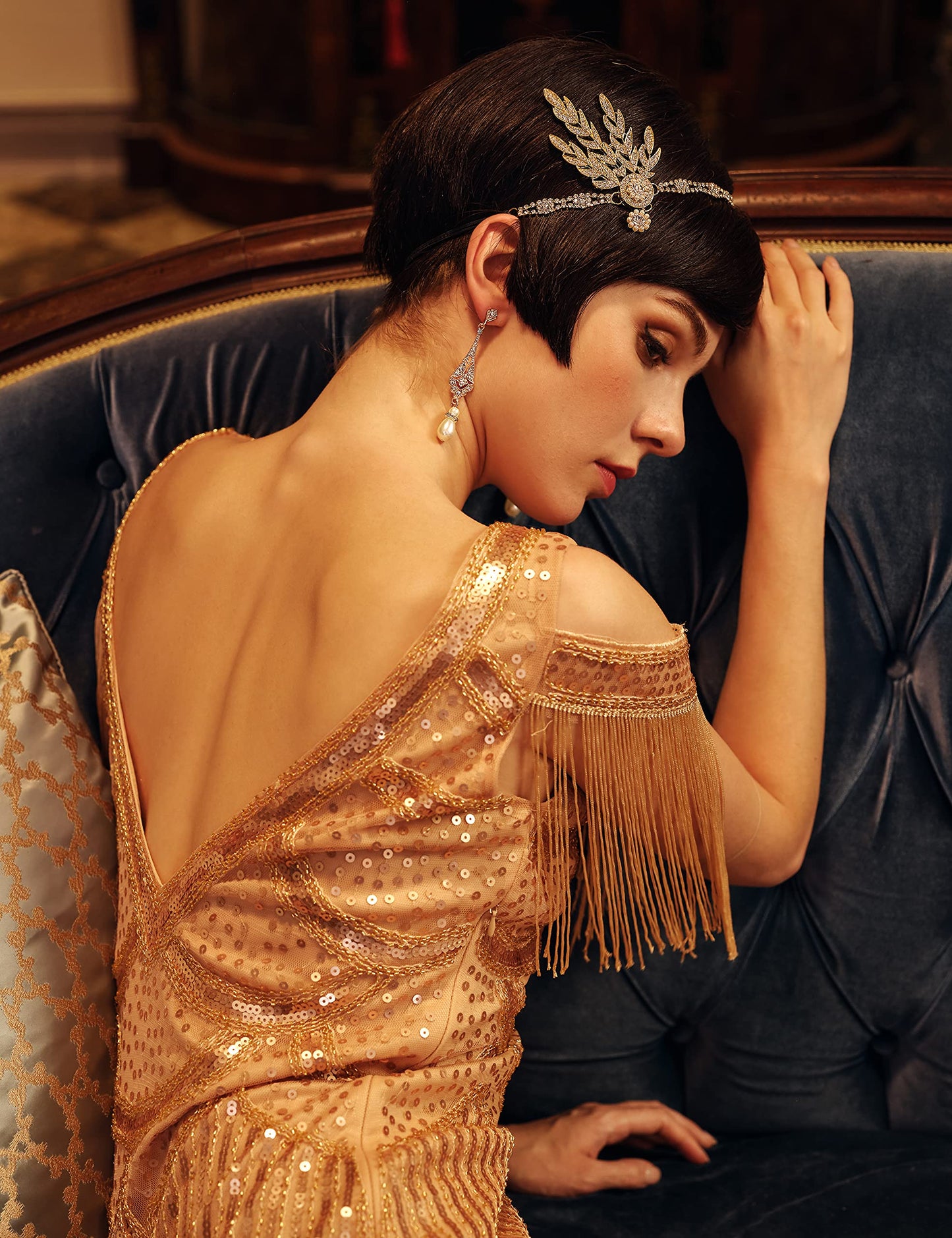 BABEYOND Art Deco 1920's Flapper Great Gatsby Inspired Leaf Medallion Pearl Headpiece Headband Gold