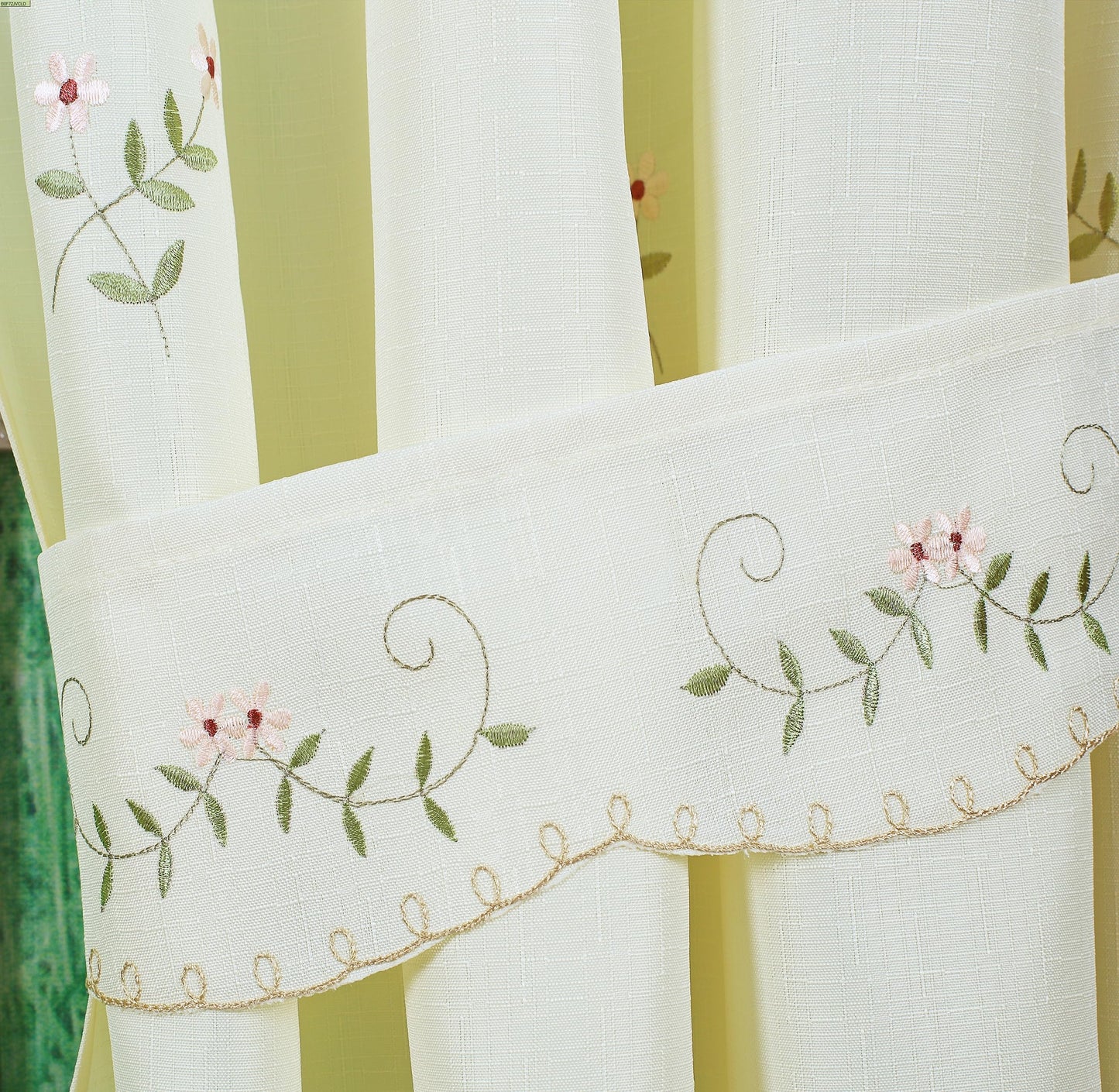 Today's Curtain, Forget-Me-Not Shower Curtain, Ecru/Rose, 70" W x 72" L, with Valance