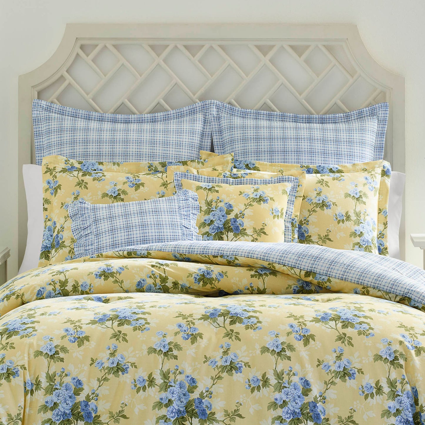 Laura Ashley - Queen Comforter Set, Soft & Reversible Cotton Bedding, Medium Weight for Year Round Comfort, 7 Piece Bed Set with Matching Pillowcases,