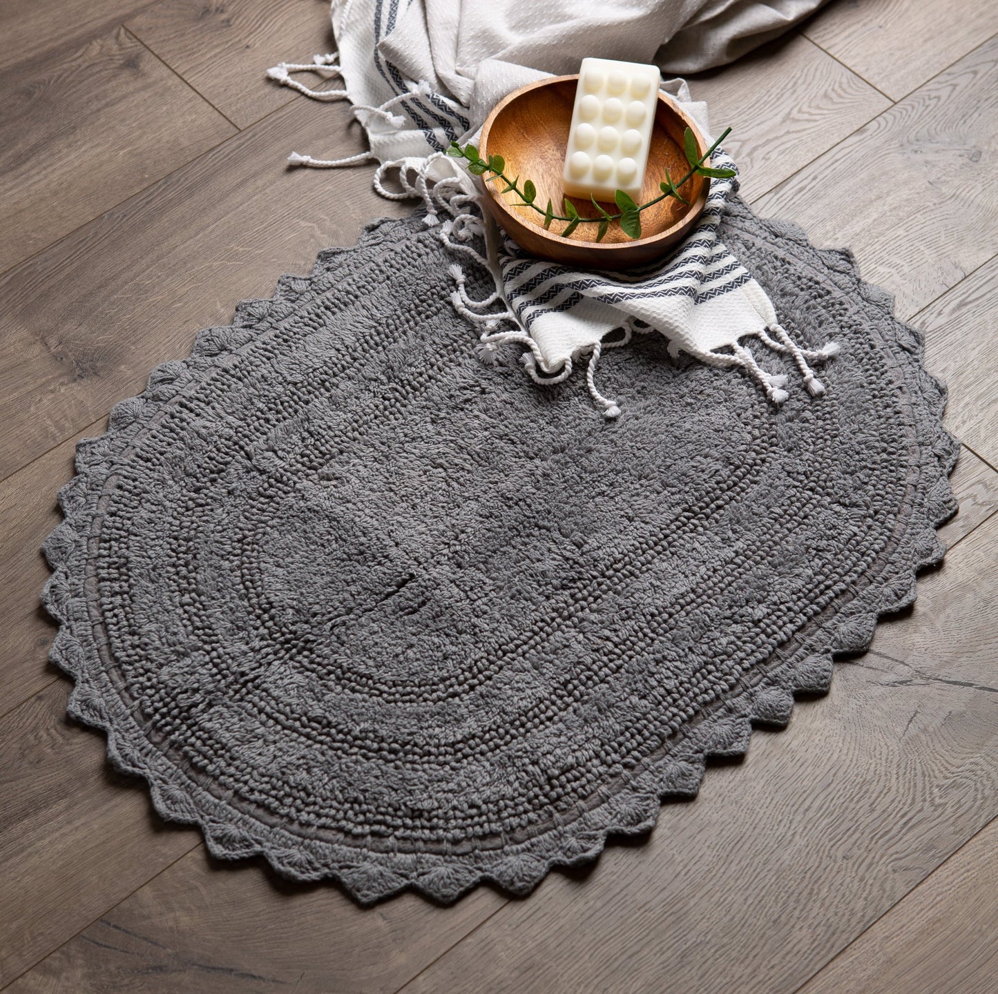 DII Crochet Collection Reversible Bath Mat, Small Oval, 17x24, Gray